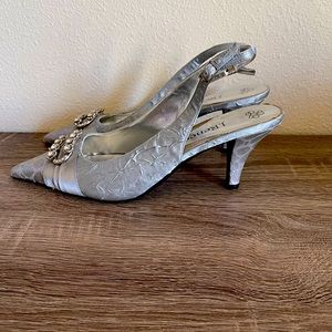 J. Renee Beautiful Silver Kitten Heels